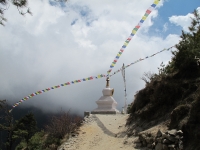 Stupa on the way to Sanasa